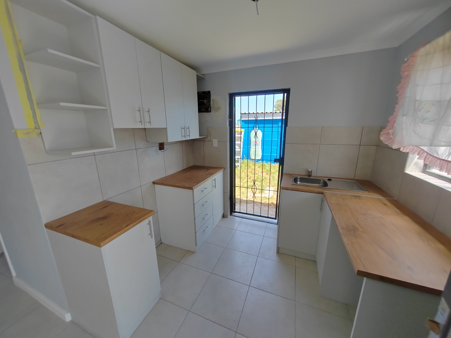 2 Bedroom Property for Sale in Beverly Park Western Cape